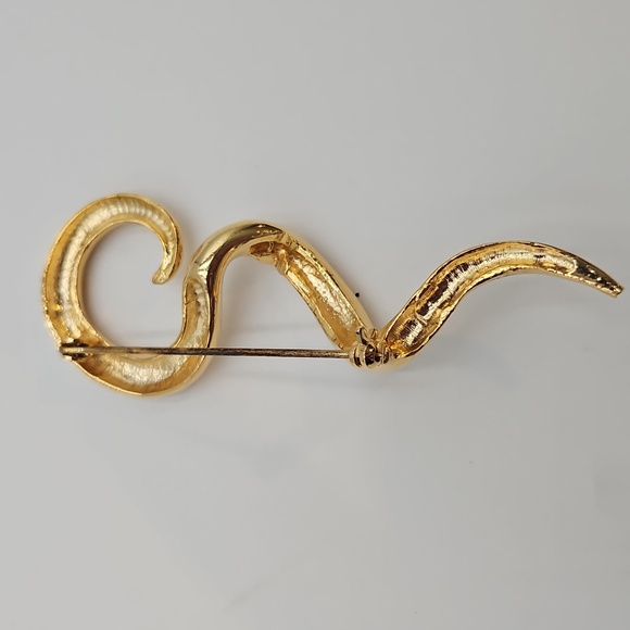 Gold Swirl Brooch Avon Pin Vintage - Picture 3 of 4